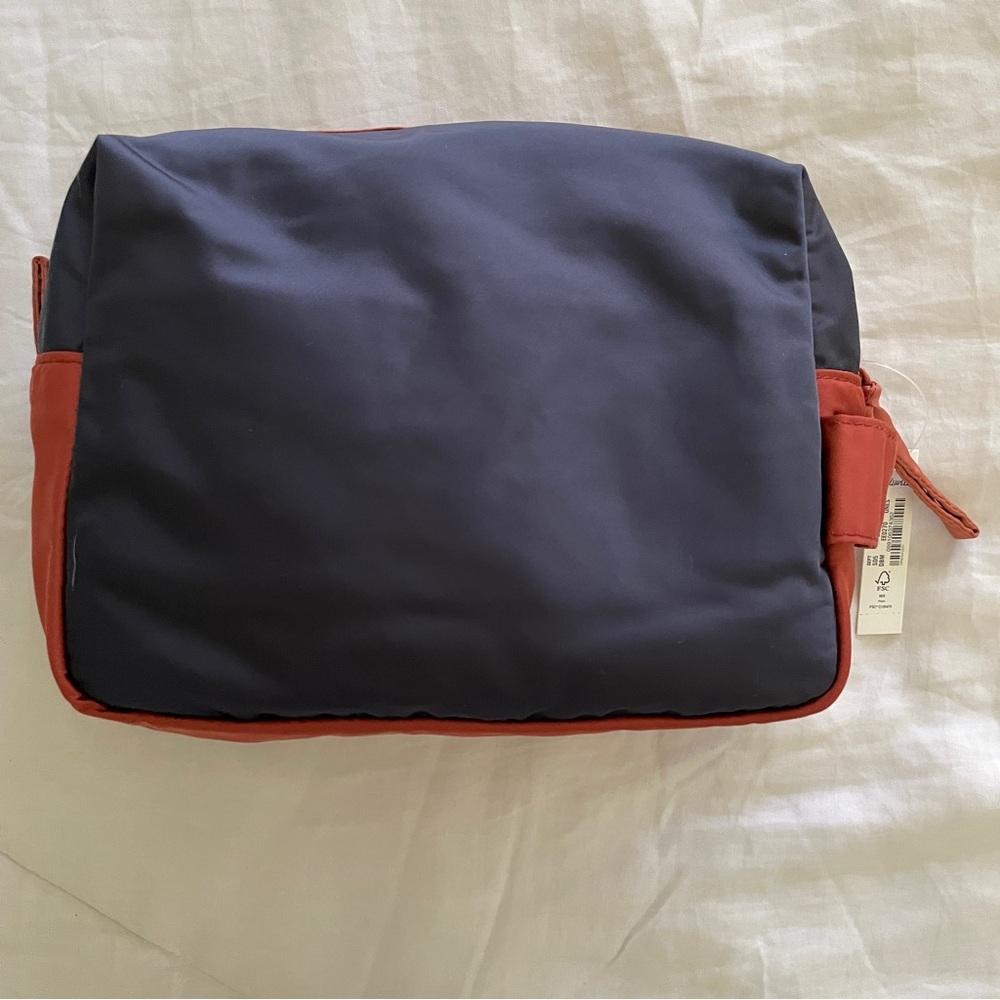 Madewell MWL Sport Multipurpose Pouch - Picture 2 of 6